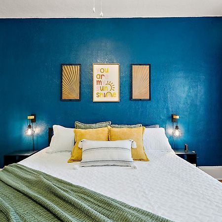 Downtown Den-King Bed~Heart Of Eustis~Queen Sleeper~Upstairs~Bright & Happy Kültér fotó