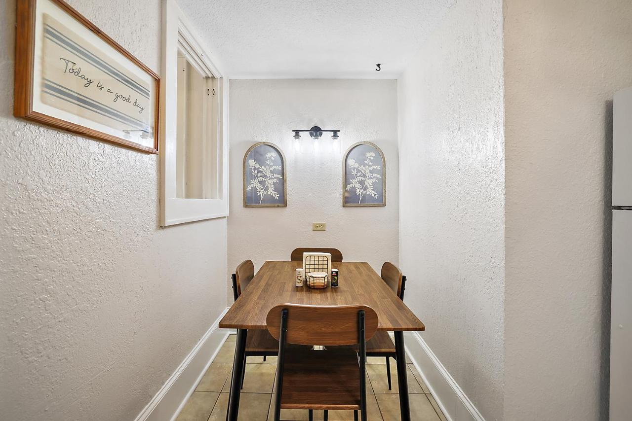 Downtown Den-King Bed~Heart Of Eustis~Queen Sleeper~Upstairs~Bright & Happy Kültér fotó