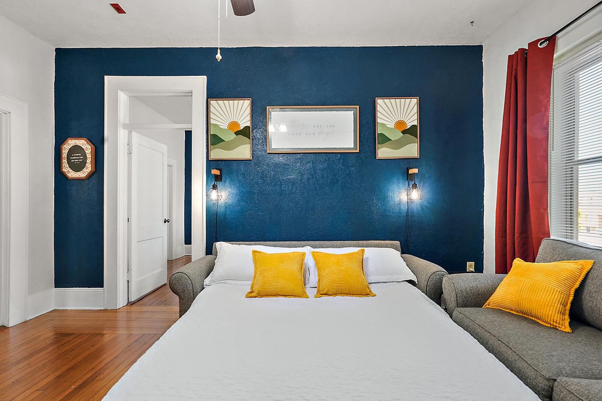 Downtown Den-King Bed~Heart Of Eustis~Queen Sleeper~Upstairs~Bright & Happy Kültér fotó